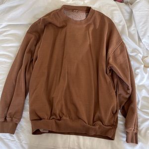 Brandy Melville Brown oversized Crewneck with pockets John galt
